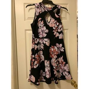 Floral dress, open chest, criss-cross neckline